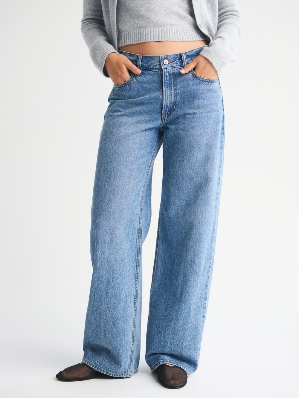 Abercrombie & Fitch Low Rise Ultra Loose Jean